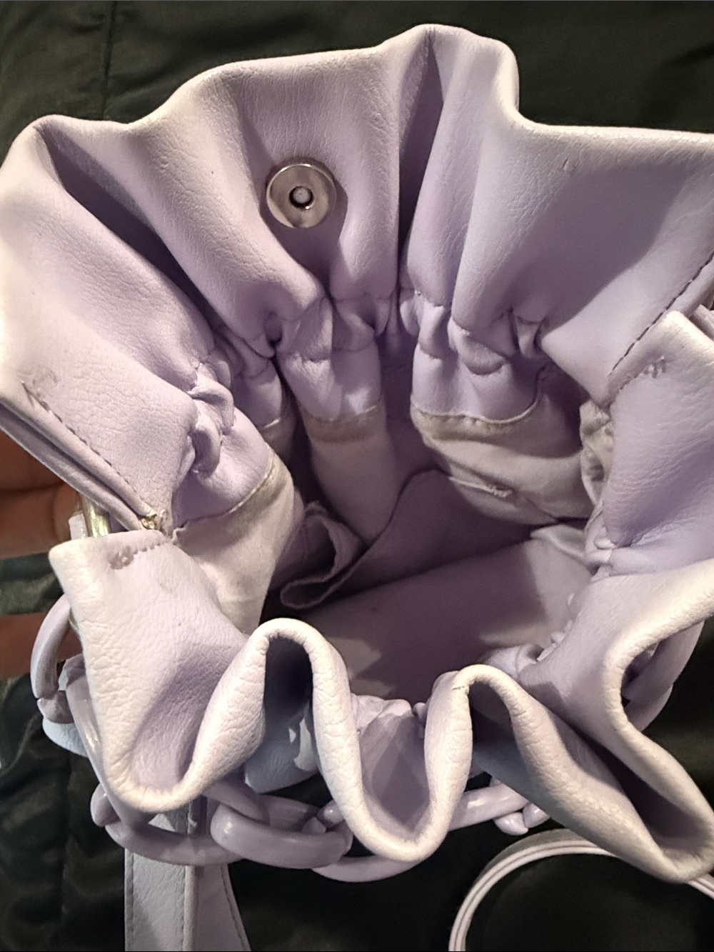 Lavender Drawstring Chain Shoulder Bag - Picture 4 of 4